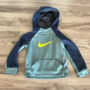 Nike dri-fit hoodie